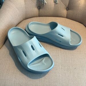 COPY - Hoka Ora Recover Slide 3 in Women’s 9/Men’s 7, Pale blue/Medium blue